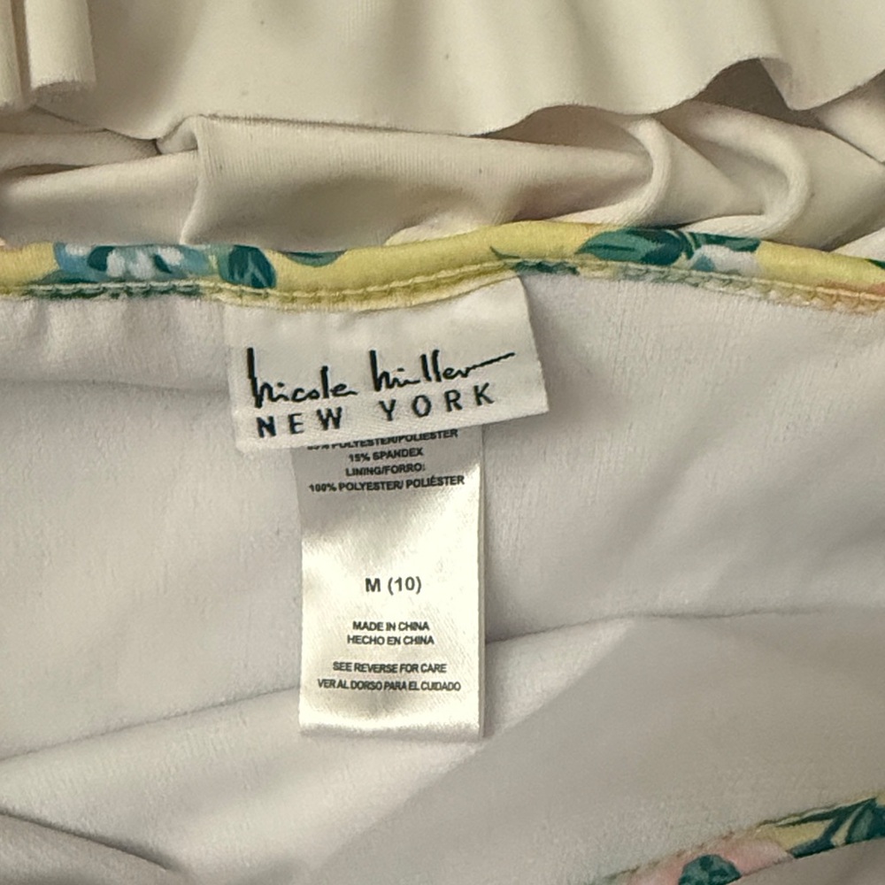 Nicole Miller Yellow Floral Ruffle Rash Guard Set - Picture 2 of 3